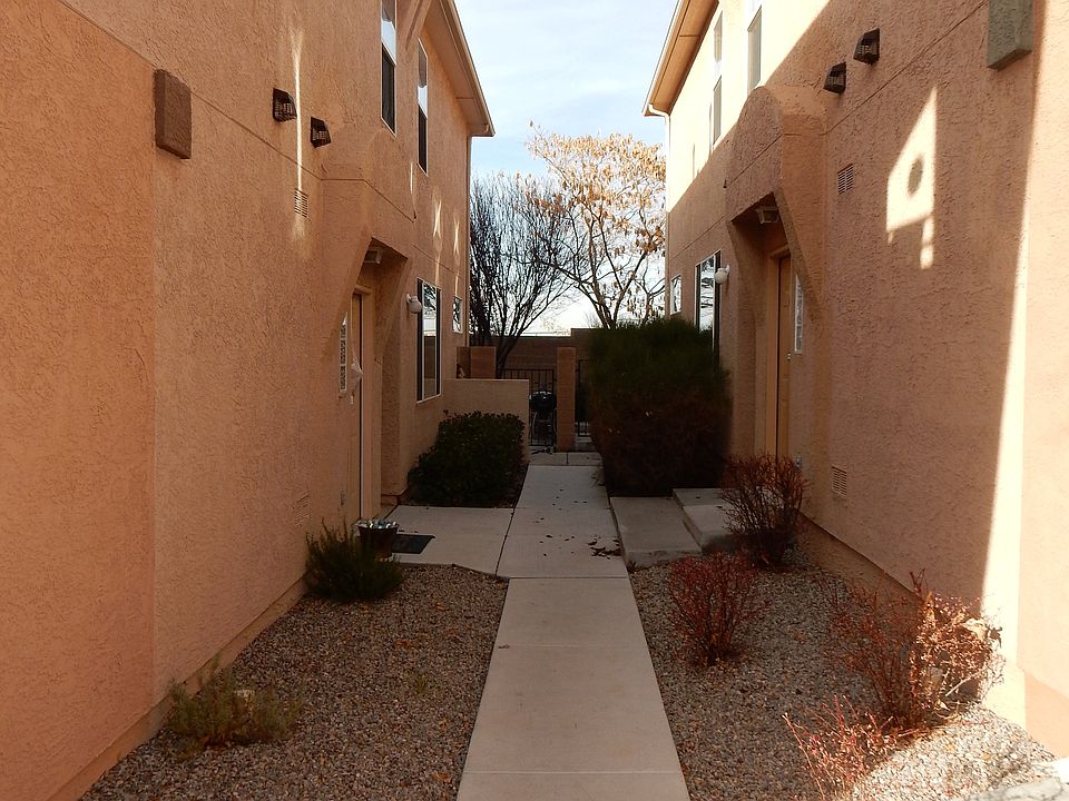 Main Entry Walkway