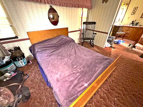 5th image of 16330 Pretty Lake Dr