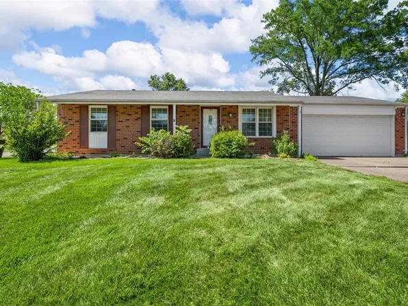 5373 Butler Hill Estates Dr, Saint Louis, MO 63128