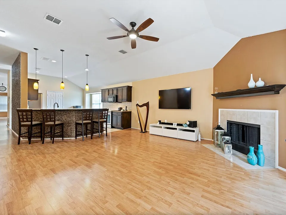 5401 Chinkapin Ln