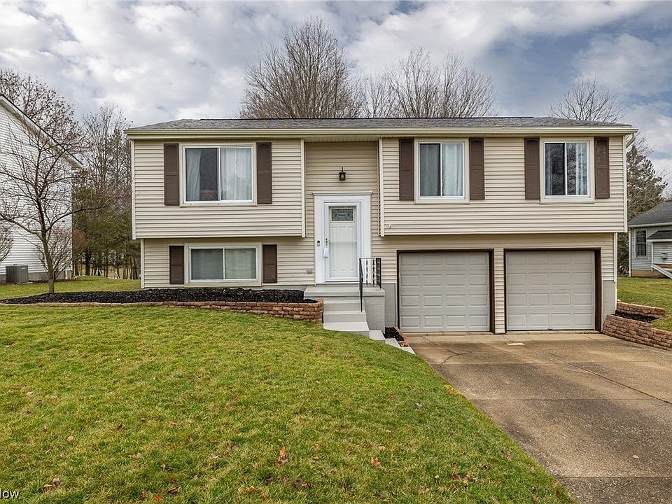 1st image of 1085 Oakbrooke Dr