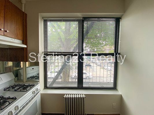 4th image of 30-36 14th St #2