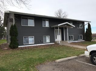 209 Park St APT 3, Star Prairie, WI 54026