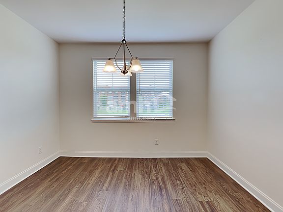 5th image of 5105 Jack Byrnes Dr