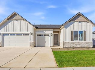 2349 N Kenora Ave, Star, ID 83669