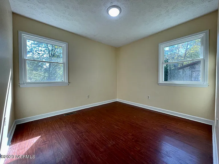 3804 Brandywine Dr — Photo 16
