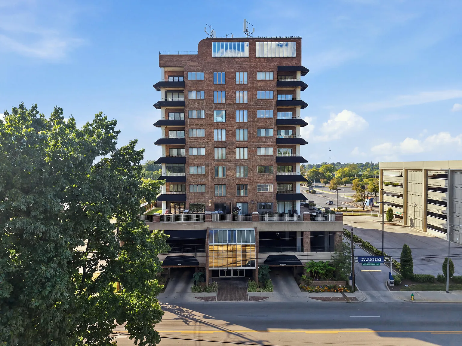 2 bed, 2.0 bath, 1436 sqft, $2,750 — Photo 3