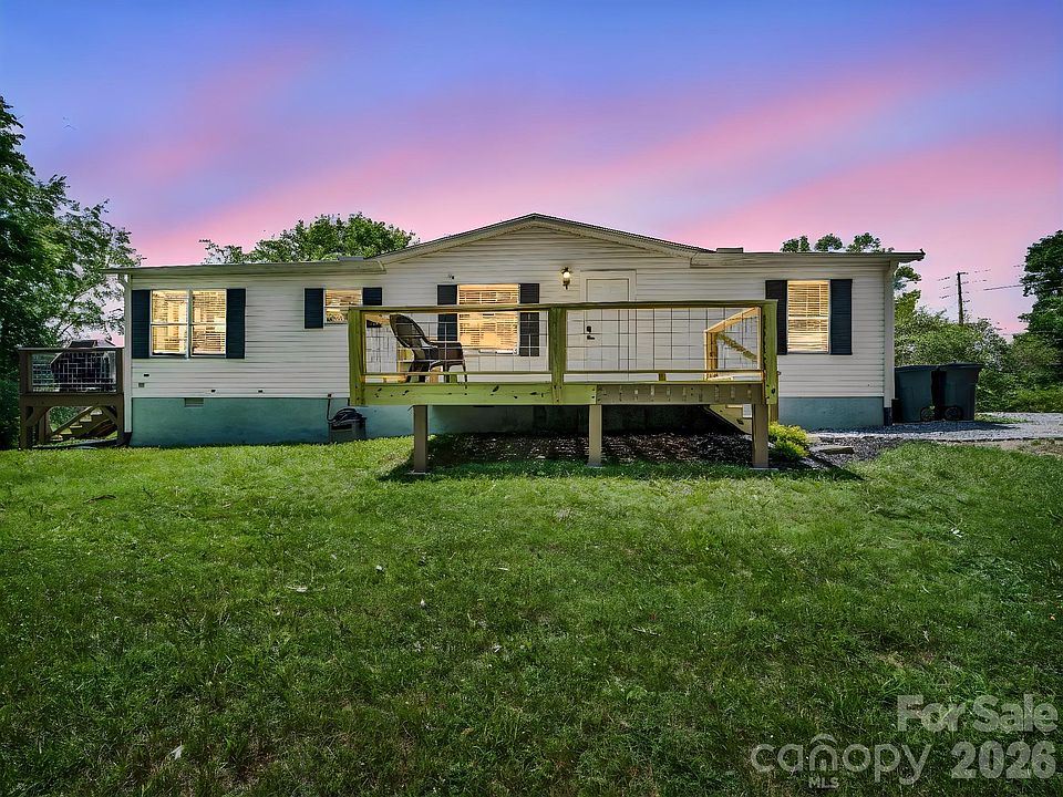 1st image of 210 Banner Farm Rd