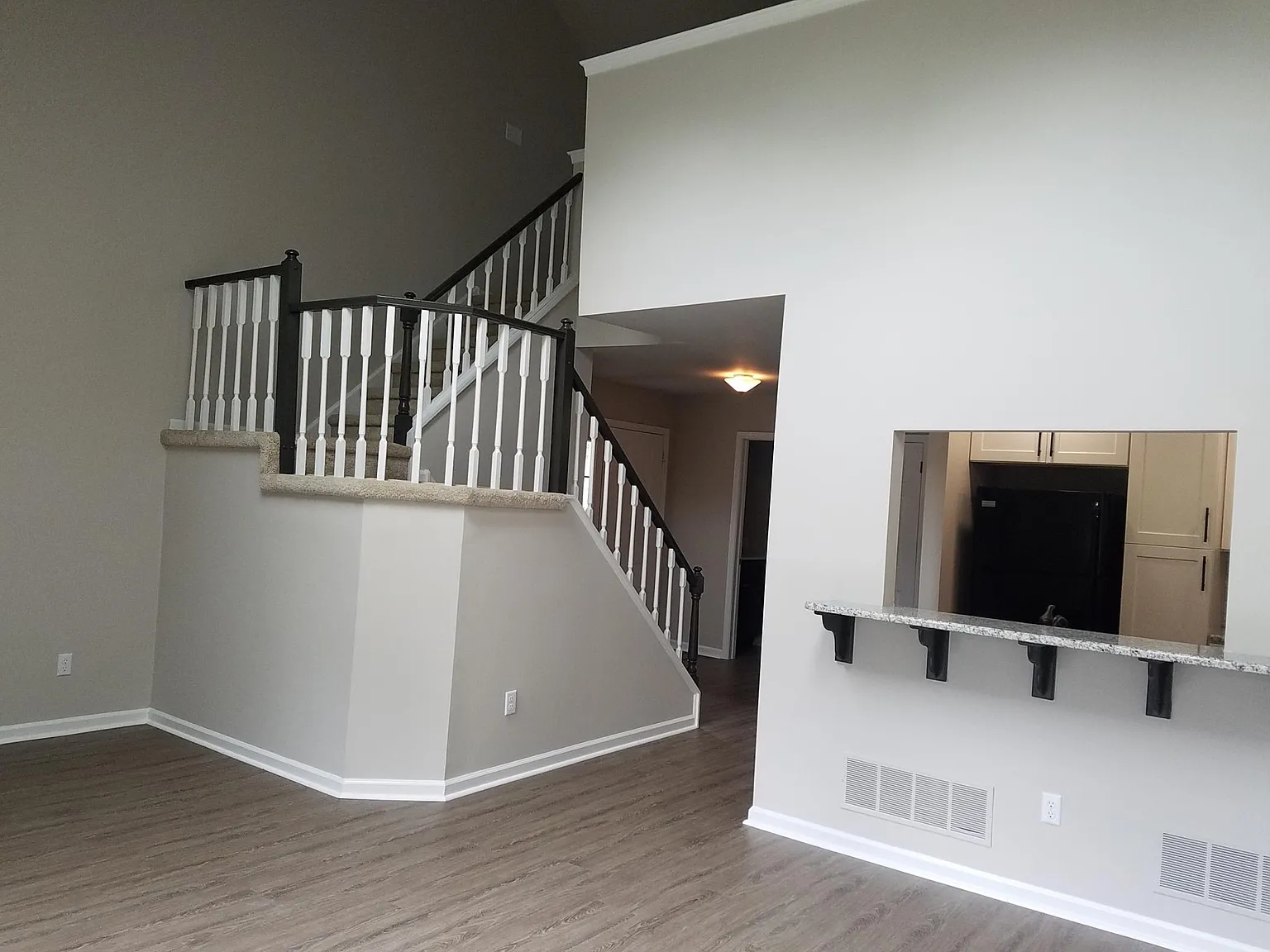 2 bed, 1463 sqft, $2,500 — Photo 4