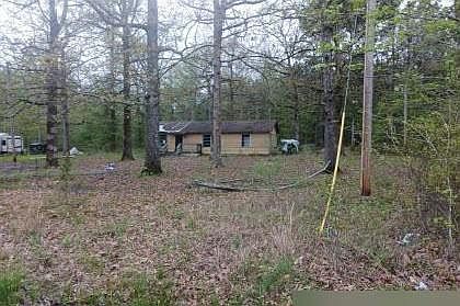 3rd image of 401 Tracy Rd