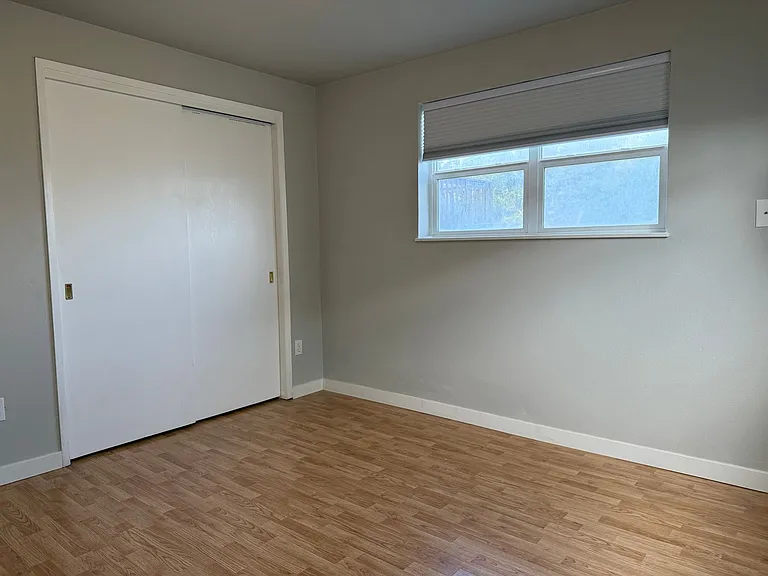 204 Hillcrest Dr — Photo 33