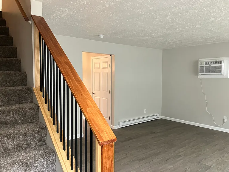 630 Mount Pleasant St — Photo 11