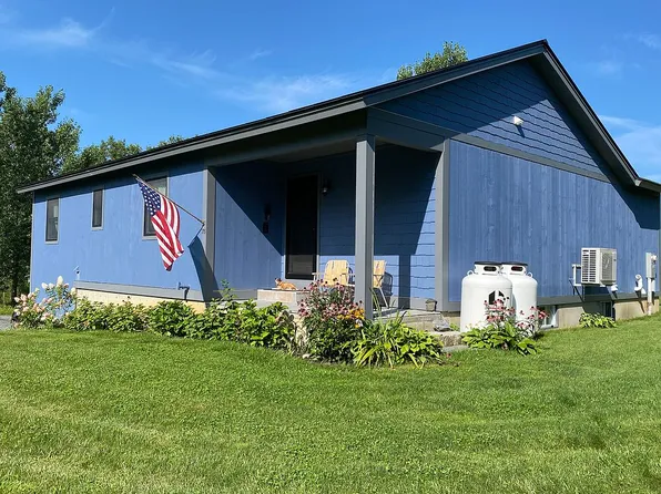 75 School Street Ext, Isle La Motte, VT 05463