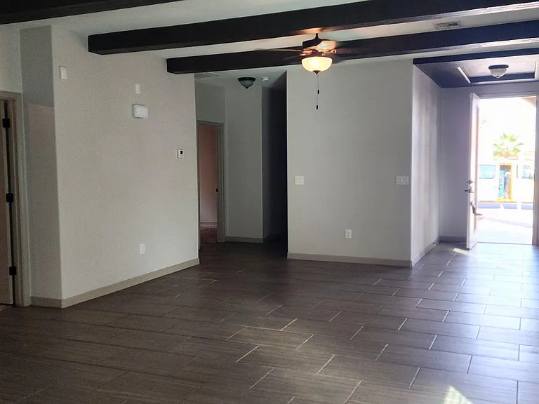 3635 Morgan Bay St — Photo 12