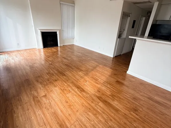 E6719, 6719 W 86th Pl APT 2, Los Angeles, CA 90045