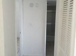 4550 NW 9th St APT 420E, Miami, FL 33126