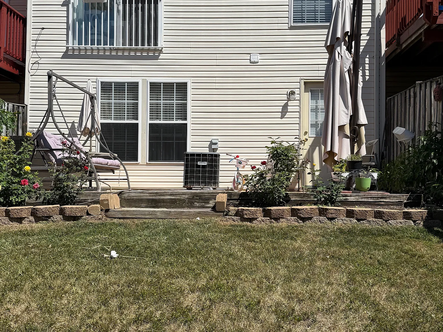 Vaden Ter, Germantown — Photo 2