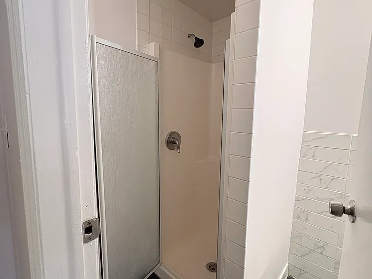 767 Roebling Ave — Photo 4