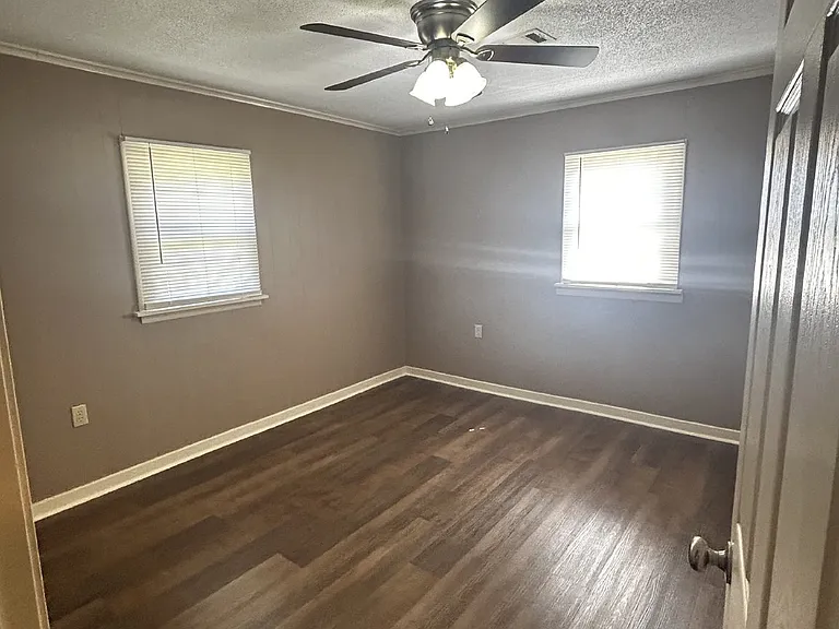451 Mill St — Photo 15