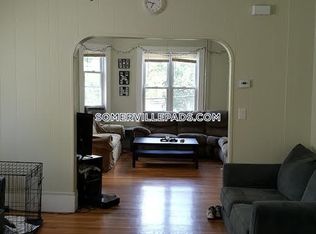 35 Banks St #3R, Somerville, MA 02144
