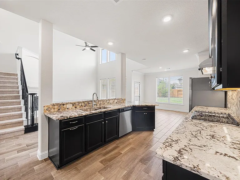 19430 Canter Field Ct — Photo 8