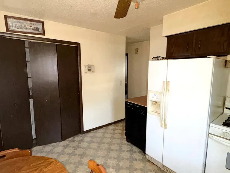 2148 N Church St — Photo 11