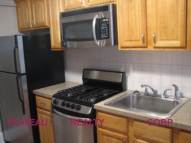 1st image of 31 Cambridge Pl APT 4