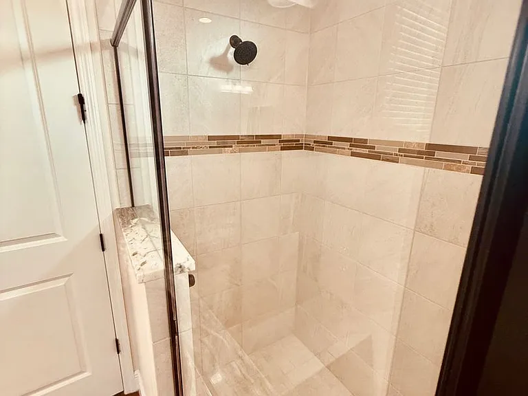 7594 Poulicny Ln — Photo 17