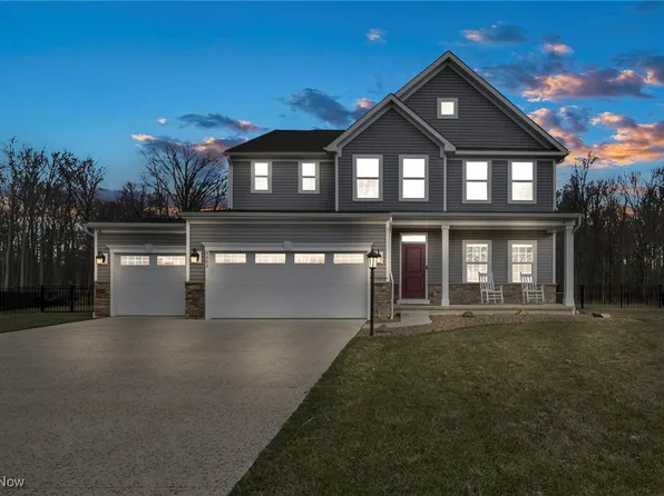 9002 Winfield Ln, North Ridgeville, OH 44039