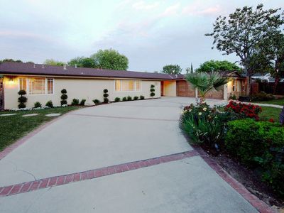5704 Comanche Ave, Woodland Hills, CA, 91367