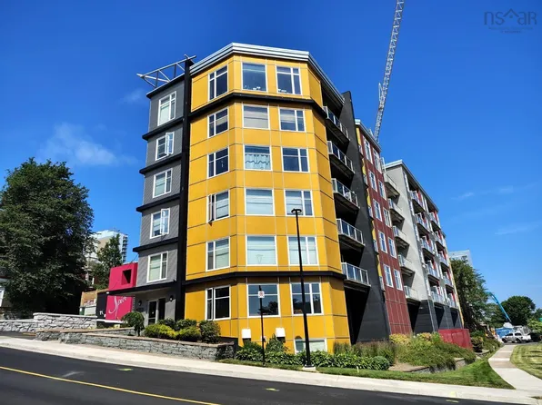 5221 Nora Bernard St #412, Halifax, NS B3K 0B6