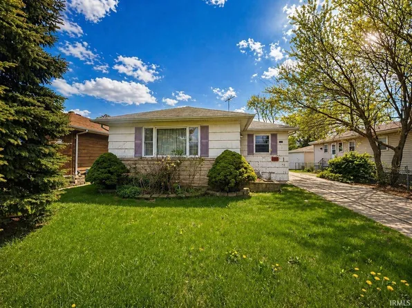 3036 173rd St, Hammond, IN 46323