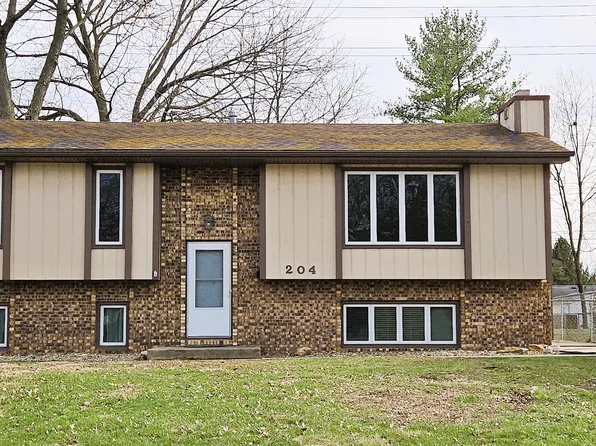 204 Saxon Dr, Springfield, IL 62704