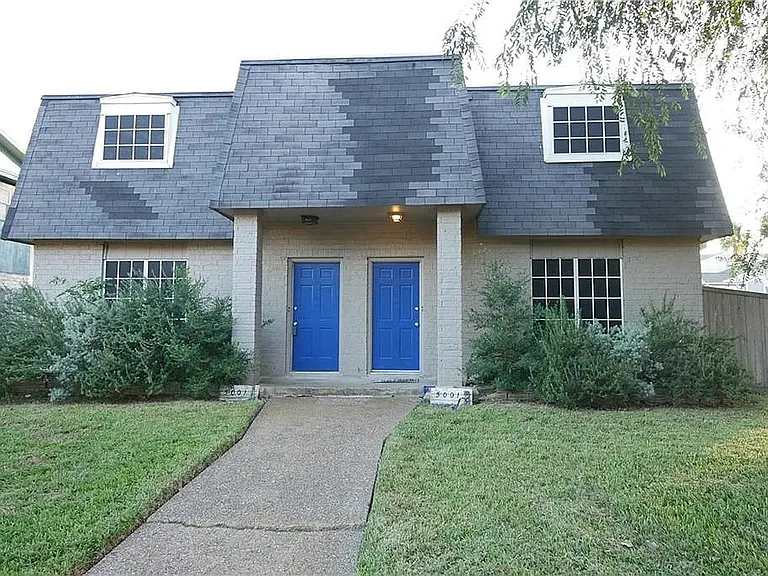 5001 Meandering Ln #A — Photo 1