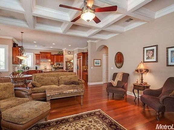 Photos with staging effect, this is an unfurnished home