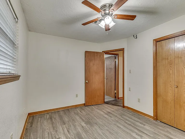 1518 E Boyd St — Photo 25