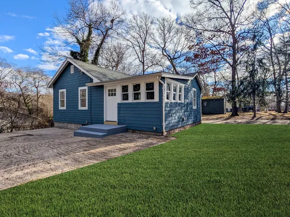 132 Patchogue Avenue, Patchogue, NY 11772