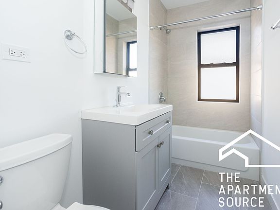 5th image of 1958 W Wilson Ave #1