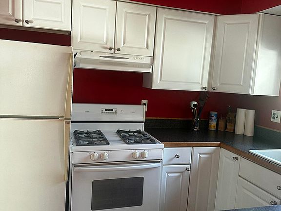 4th image of 11390 Terry St