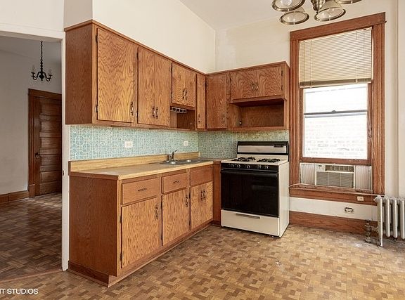 5th image of 1514 W Wilson Ave APT 3A