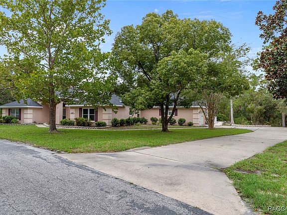 5th image of 24 Black Willow Ct N