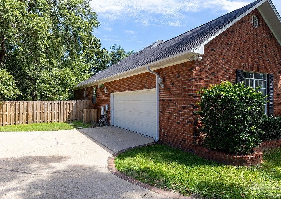 3100 Brittany Pl, Pensacola, FL 32504 Zillow