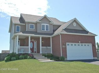 7446 Alexandra Ln, Union, IL 60180