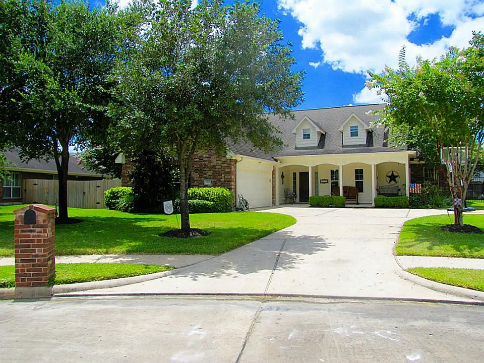 1st image of 1115 Lindsay Ln