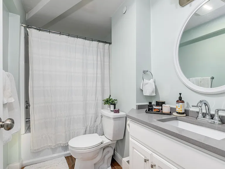 14 Daniels St #5 — Photo 11