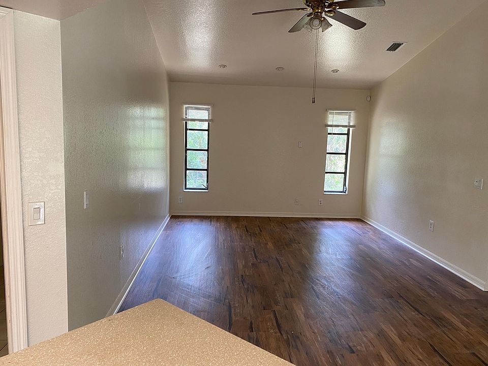 2nd image of 1008 Andrews Ave NW