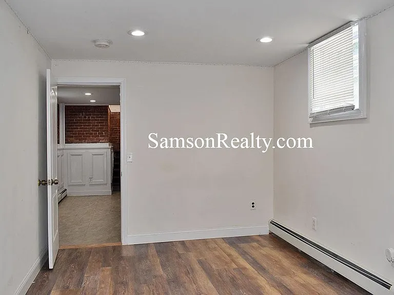 349 Thayer St #LL — Photo 7