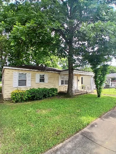 705 Jackson Blvd — Photo 1