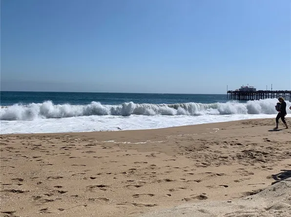 462 Seaward Rd, Corona Del Mar, CA 92625