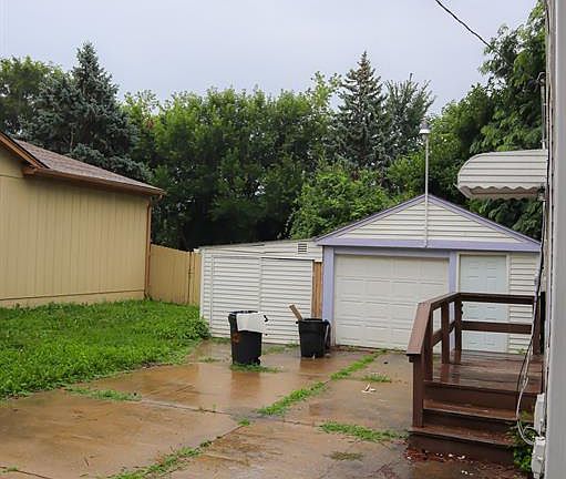 2nd image of 21640 Sunnyview Ave